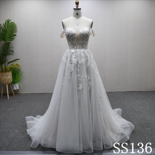 Elegant Tulle Applique Sequins A Line Wedding Dresses Gentle Bridal Gowns